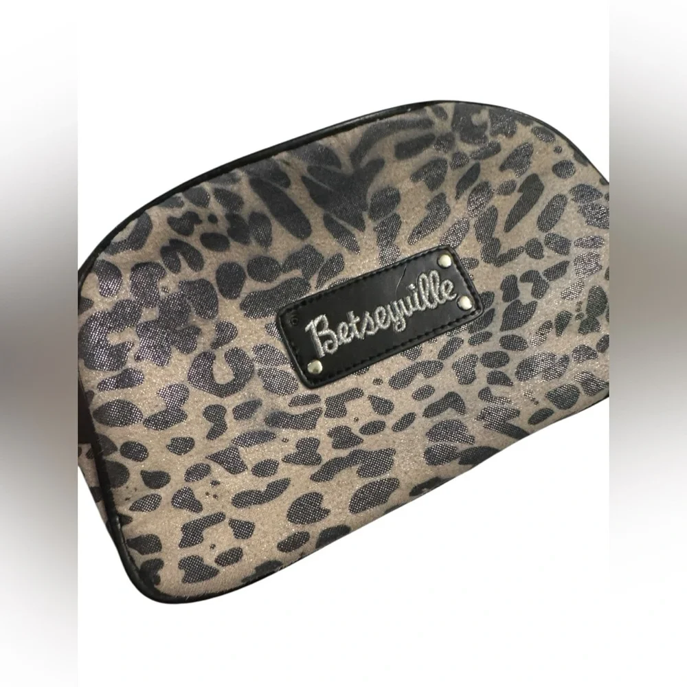 Betseyville by Betsey Johnson Grey Metallic Leopard‎ Print Cosmetic Zipper Bag